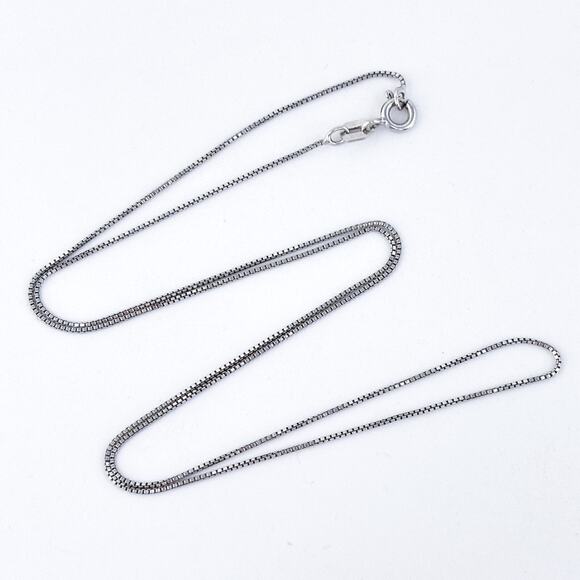 Vintage Ross Simons Italy Sterling Silver 925 0.7mm Box Chain Necklace 18" - Picture 1 of 3